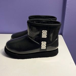 UGG Girls' Classic Clear Mini II Winter Boots
